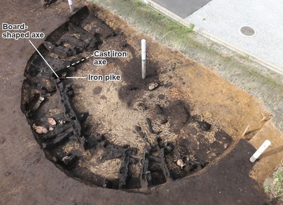 Pit-structure that burned down (western half) 